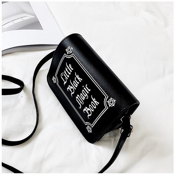Little Black Magic Book purse 🔮 - Picture 10 of 15